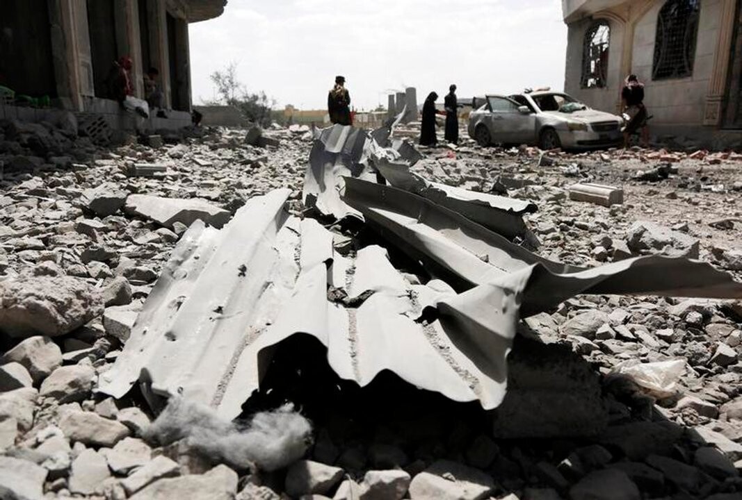 New Airstrikes in Sana'a Injure 14 People