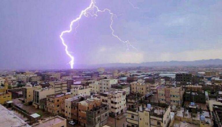 Сильный дождь унес жизни в Йемене