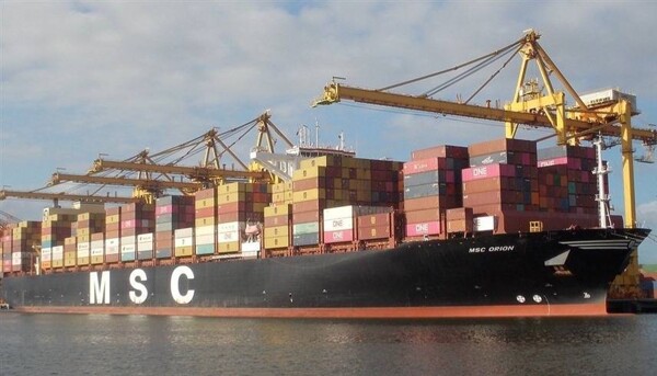 Хоуситы атакуют военные корабли в Красном море и Индийском океане