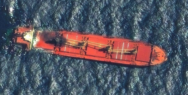 Группа Хуси атакует американские и израильские суда в Аравийском море и Аденском заливе