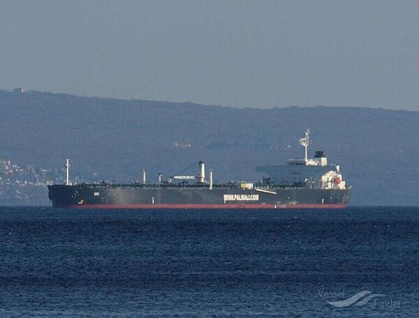 Иранские хуситы атакуют панамский танкер с нефтью на Красном море